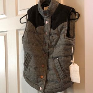 Super cute and warm vest!